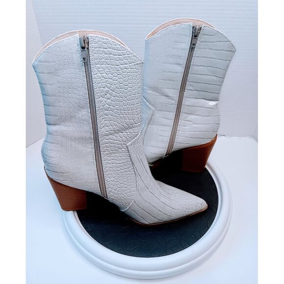 White Faux Crocodile Leather Ankle Boots With Side Zipper & Block Heel Size 9 - Picture 8 of 8